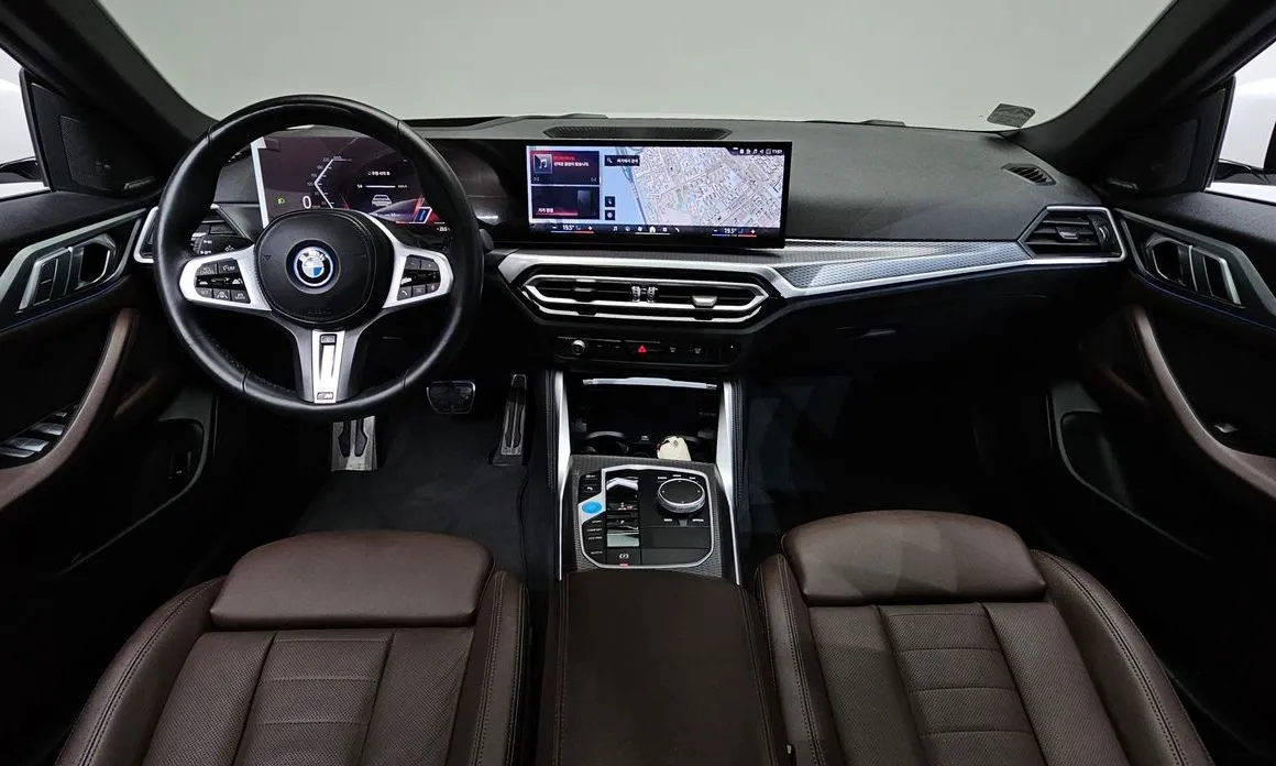 BMW i4 — фото 8