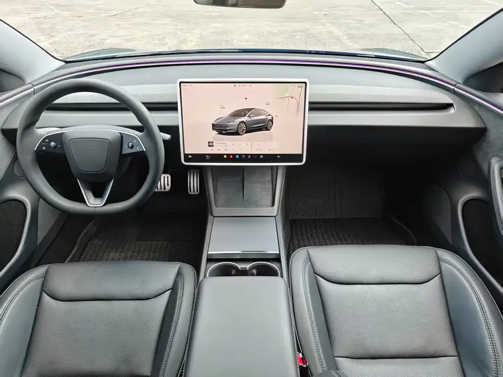Tesla Model 3 — фото 4