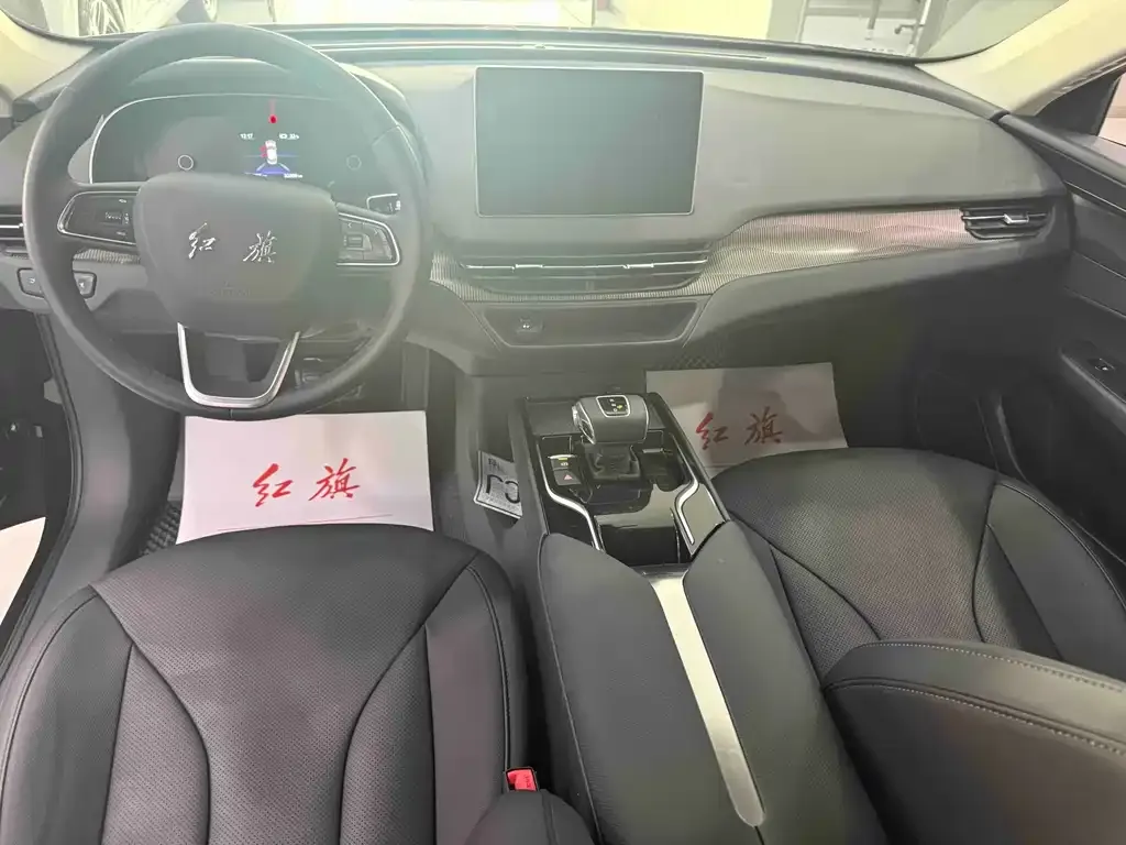 Hongqi E-QM5 — фото 6