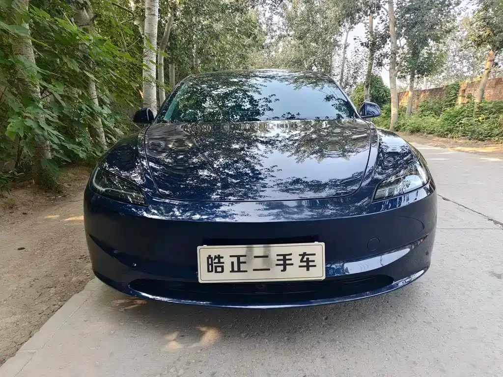 Tesla Model 3 — фото 7