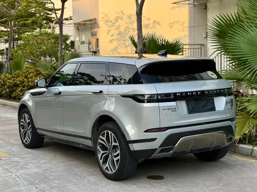 Land Rover Evoque — фото 10
