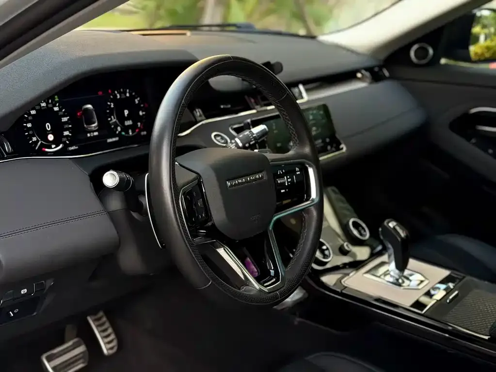 Land Rover Evoque — фото 4