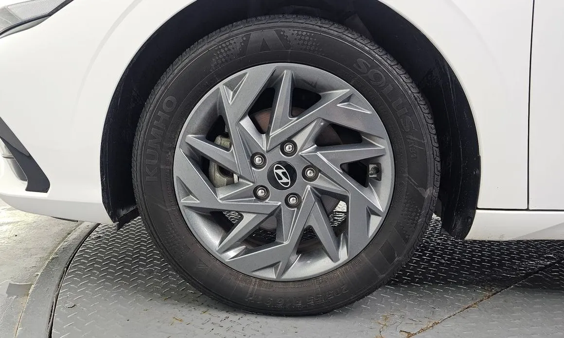 Hyundai AVANTE — фото 7