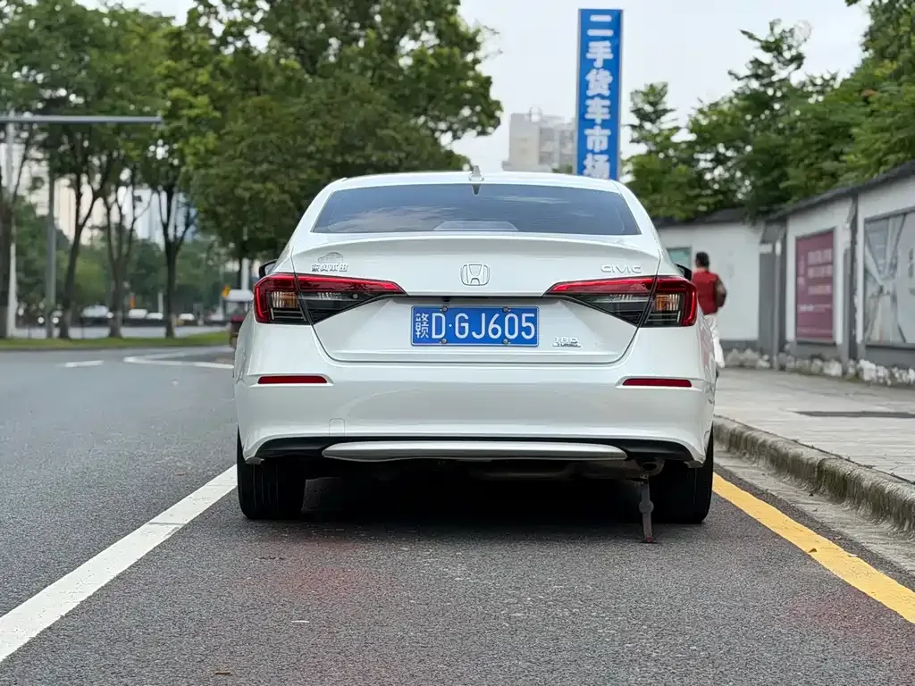 Honda Civic — фото 7