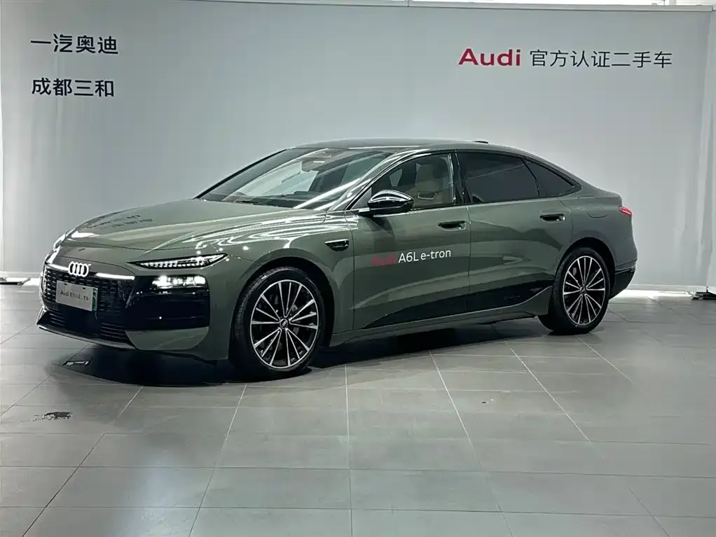 Audi A6L e-tron — фото 1