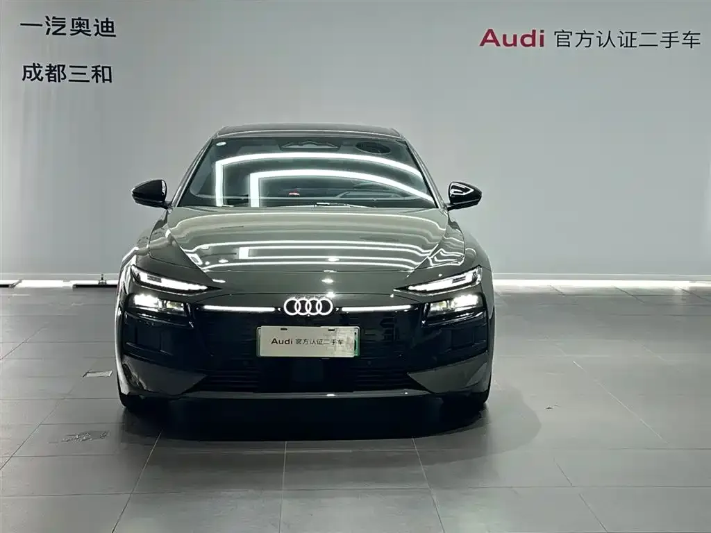 Audi A6L e-tron — фото 2