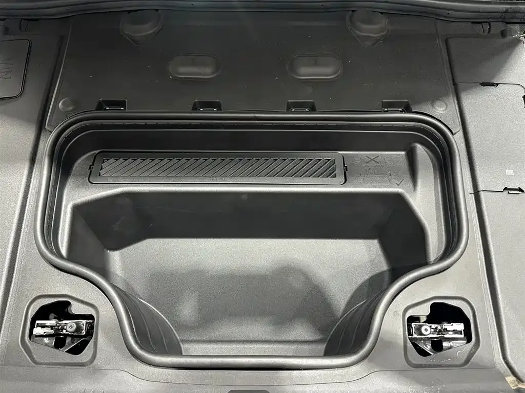 Audi A6L e-tron — фото 4