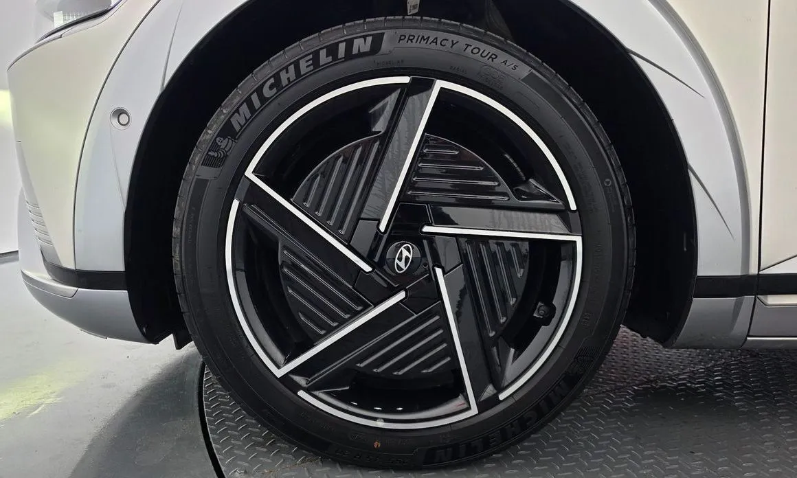 Hyundai Ioniq5 — фото 8