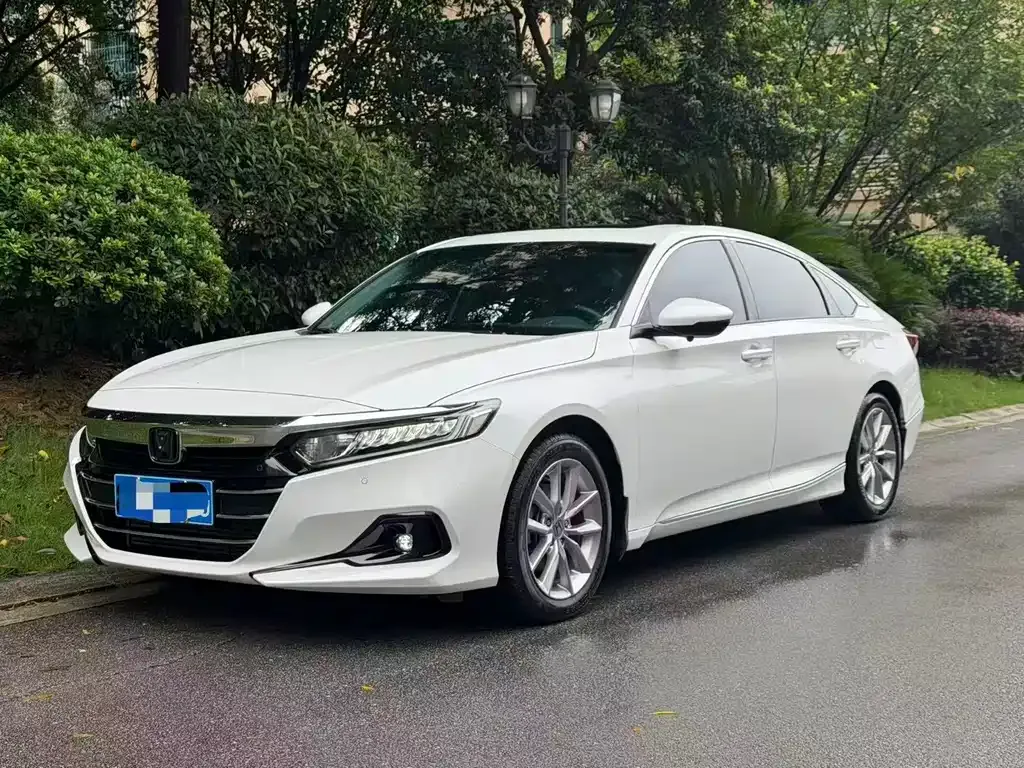 Honda Accord — фото 8