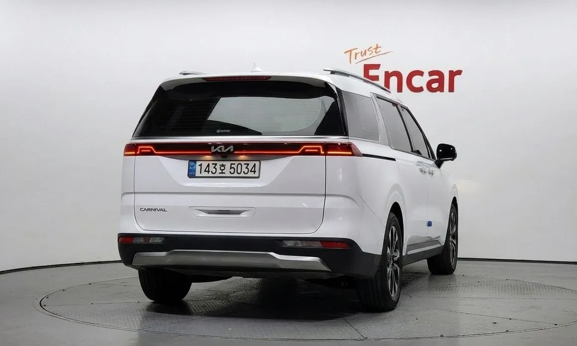 Kia Carnival — фото 2