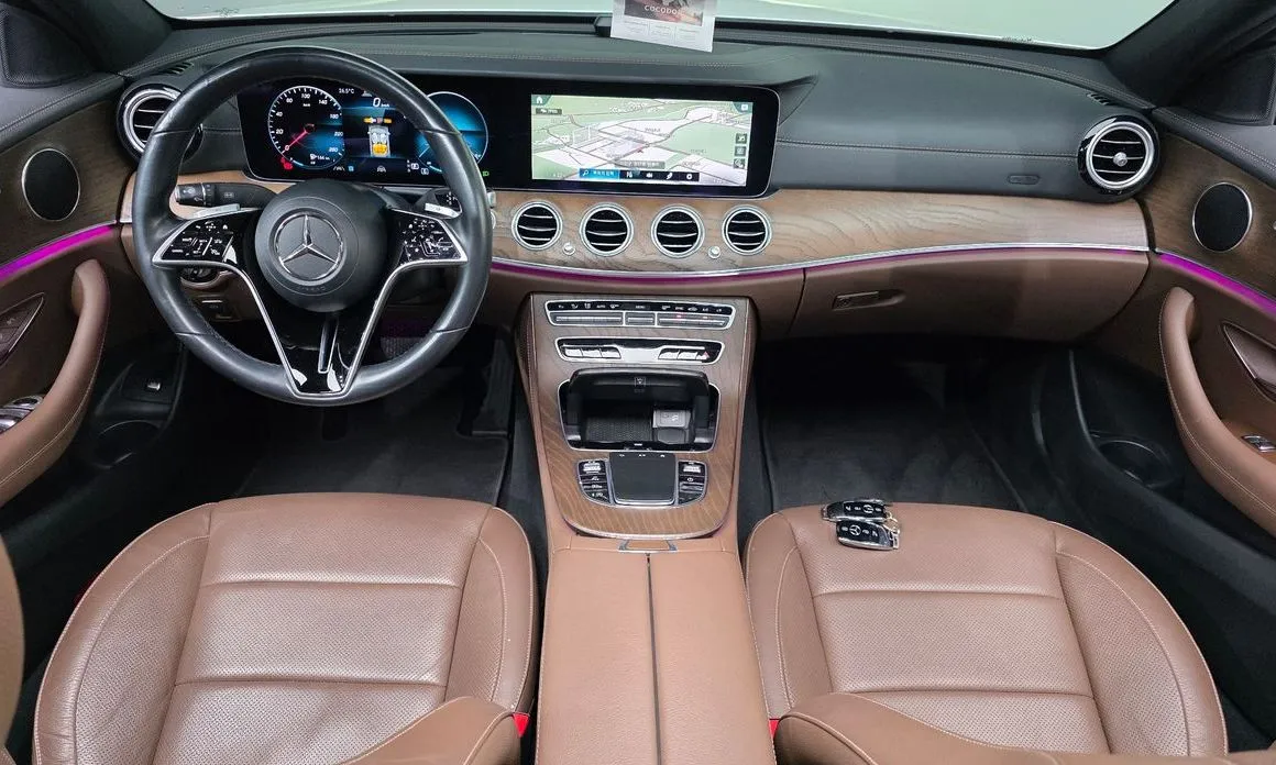 Mercedes-Benz E-Class — фото 10