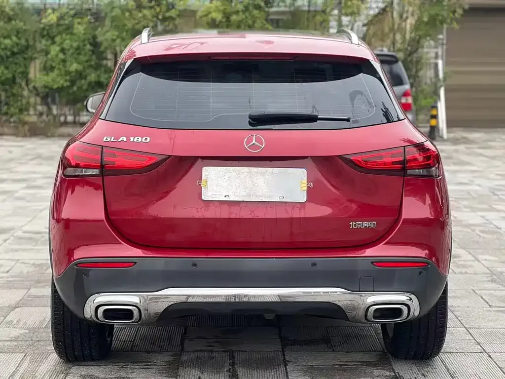 Mercedes-Benz GLA — фото 8