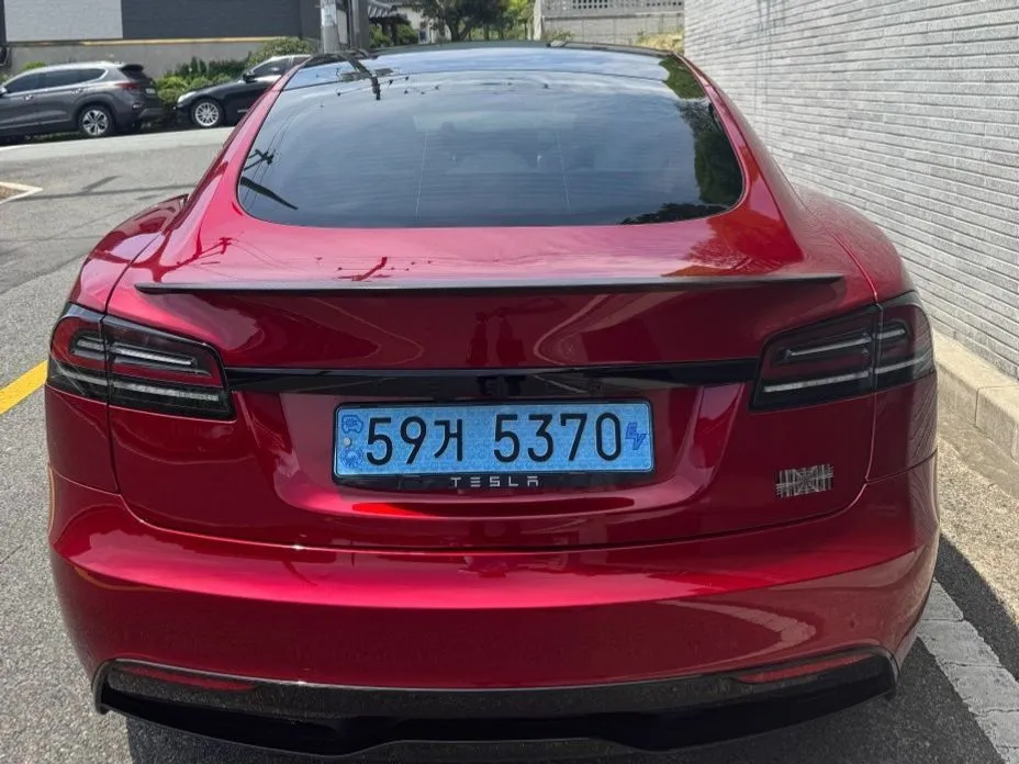 Tesla Model S — фото 9