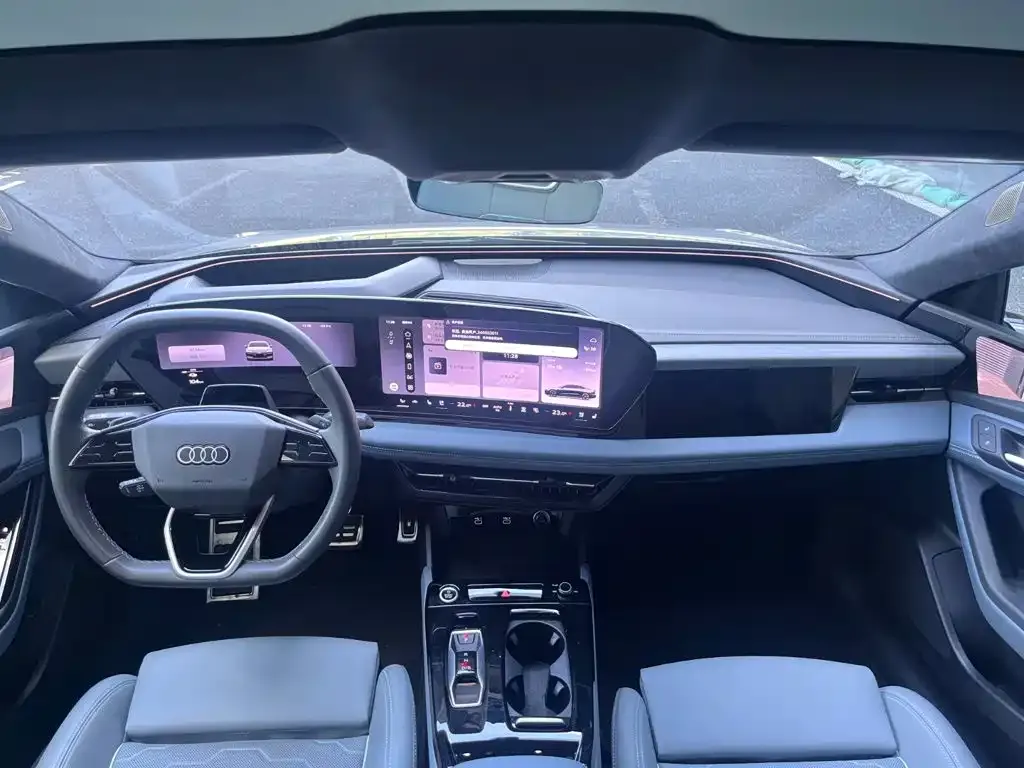Audi A6L e-tron — фото 2