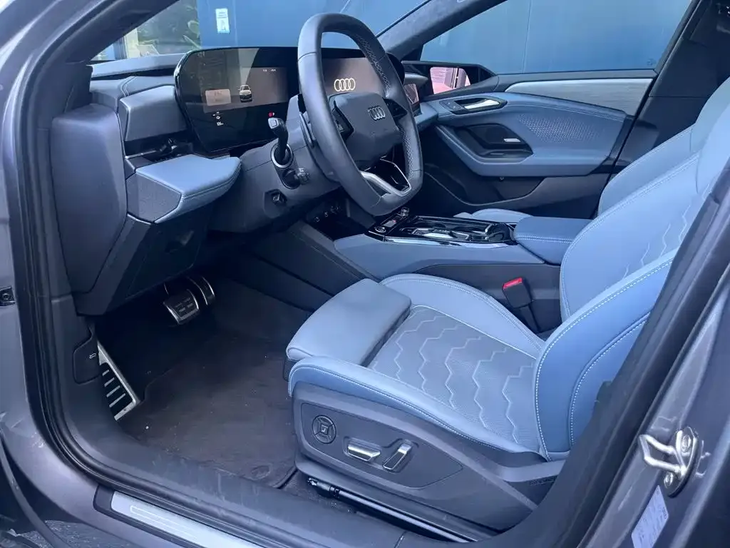 Audi A6L e-tron — фото 3