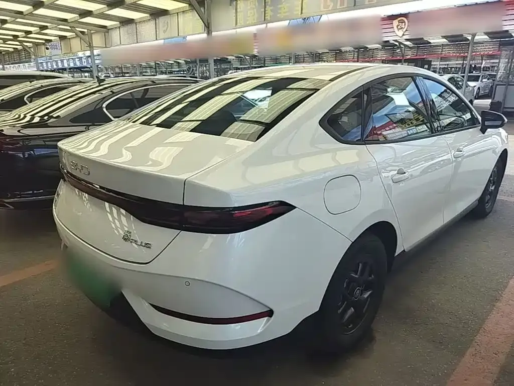BYD Qin PLUS — фото 10