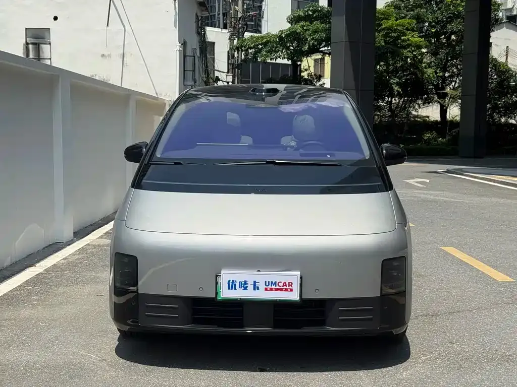 Li Auto MEGA — фото 10