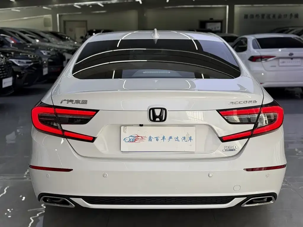 Honda Accord — фото 5
