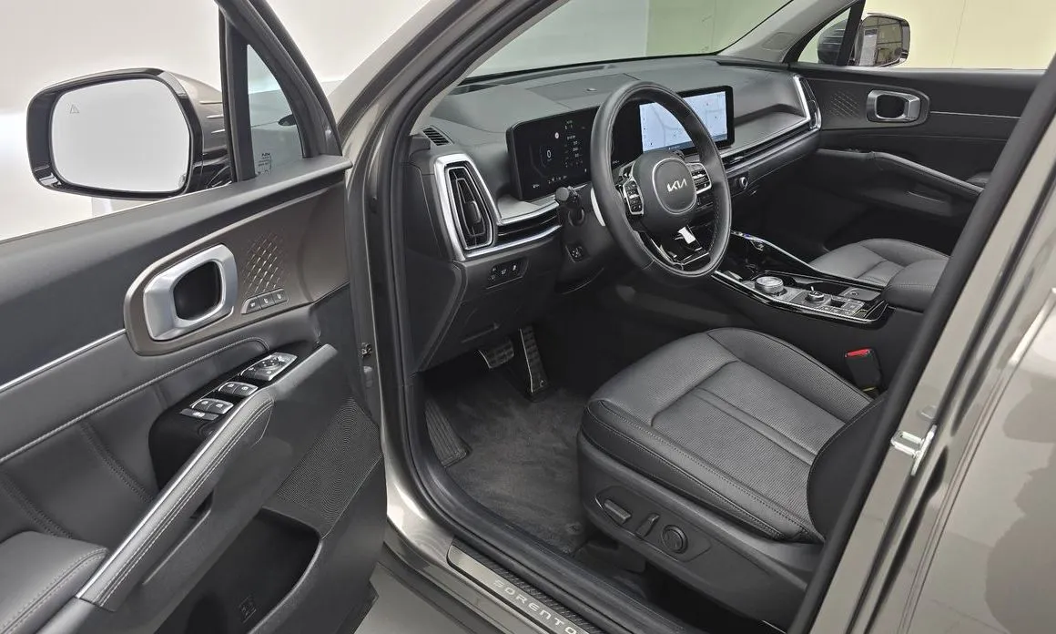 Kia Sorento — фото 5