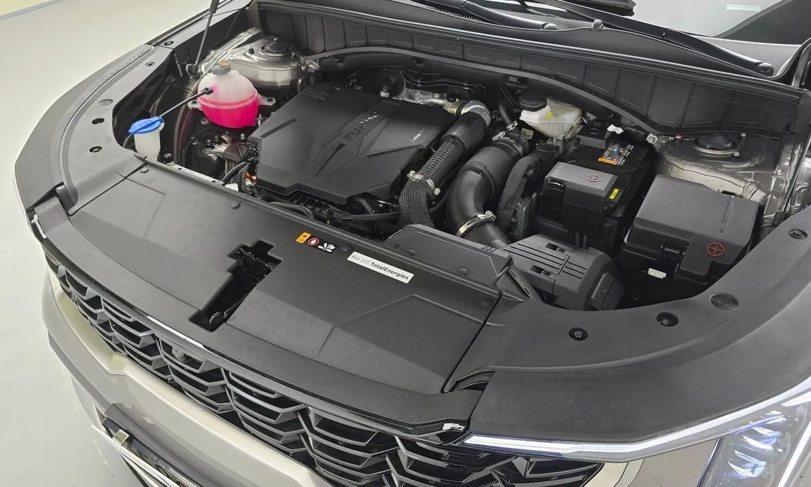 Kia Sorento — фото 9