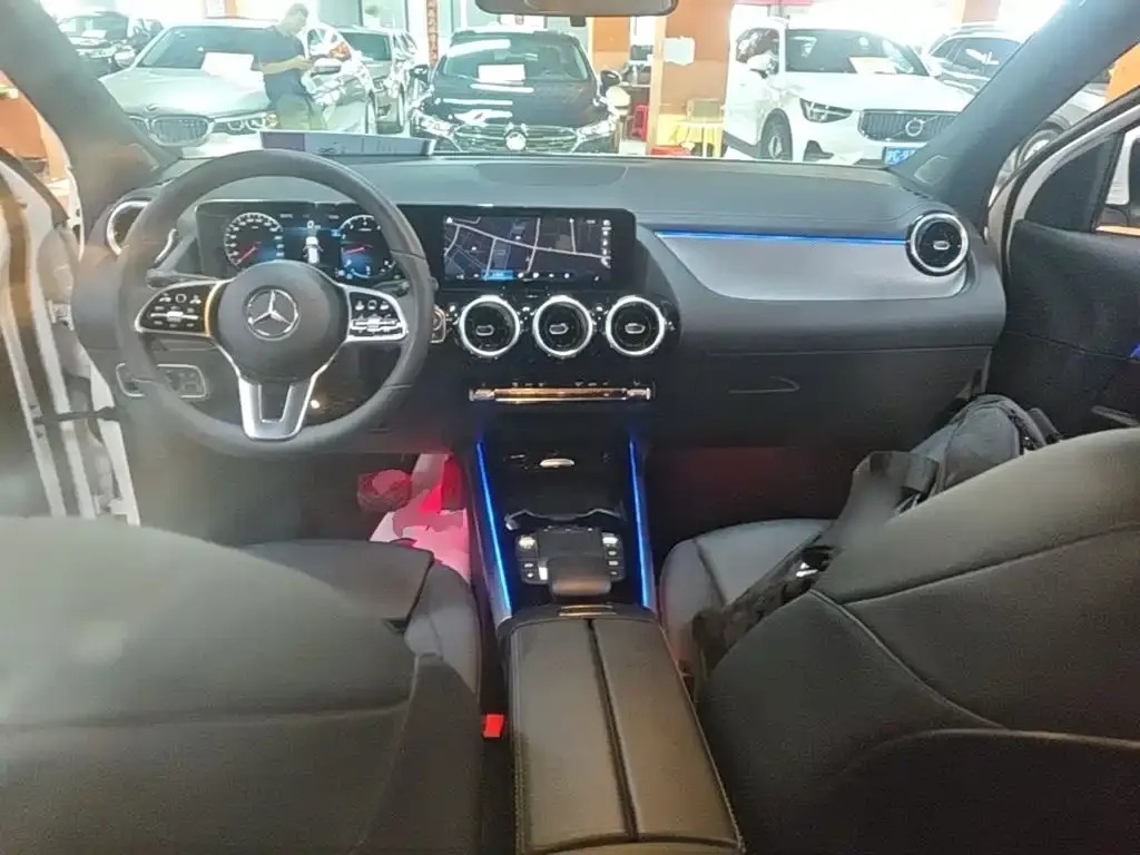 Mercedes-Benz GLA — фото 8