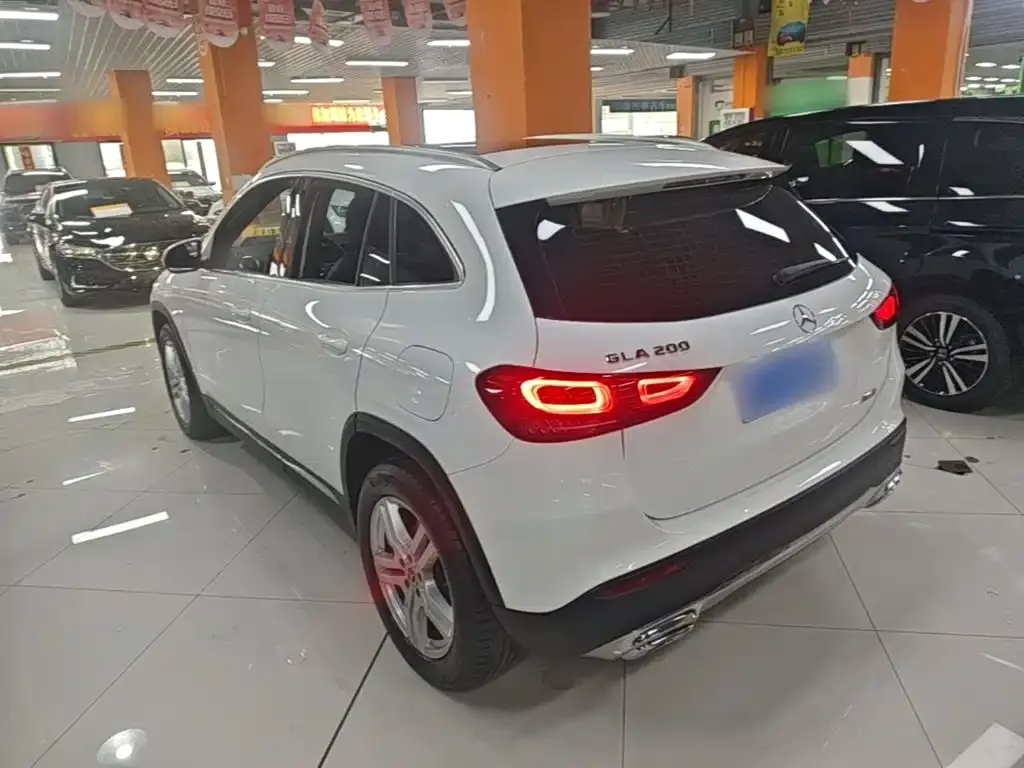 Mercedes-Benz GLA — фото 4