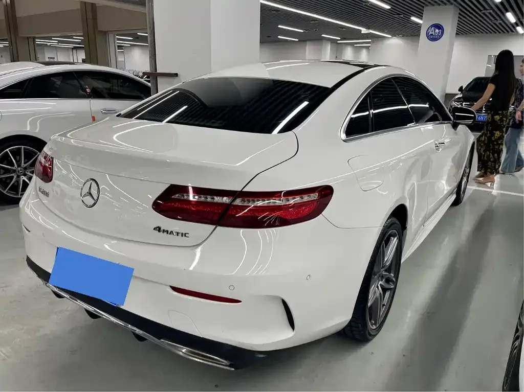Mercedes-Benz E-Class (Import) — фото 9