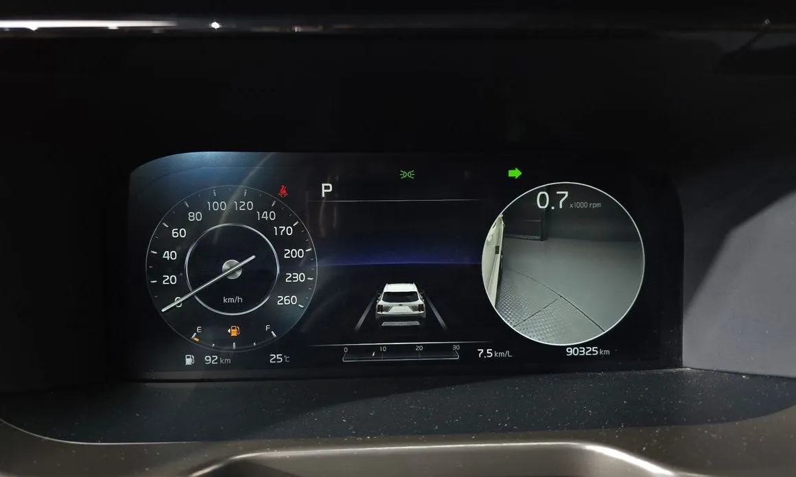 Kia Sorento — фото 6