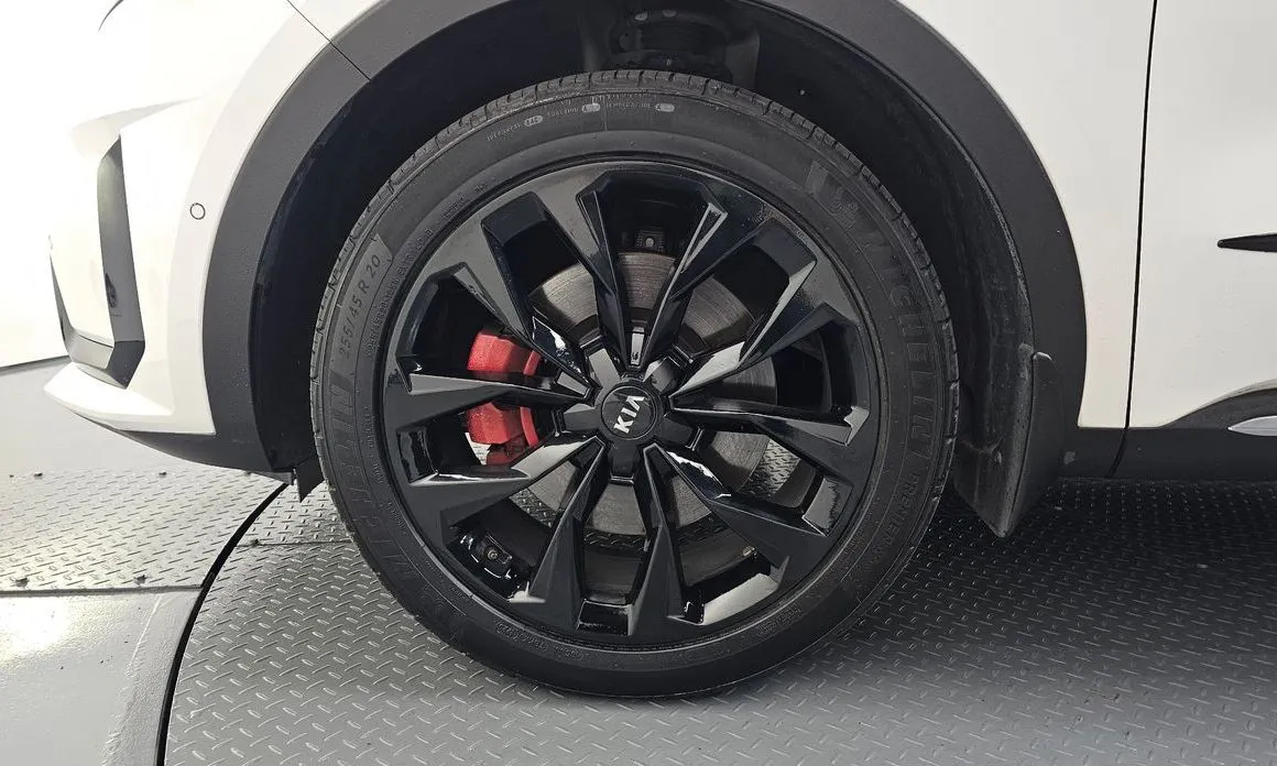 Kia Sorento — фото 9