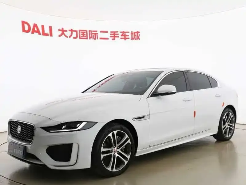 Jaguar XEL — фото 1