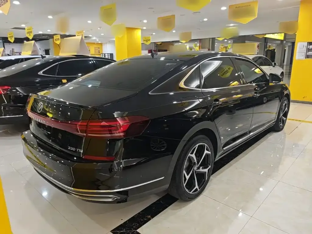 Volkswagen Passat — фото 9