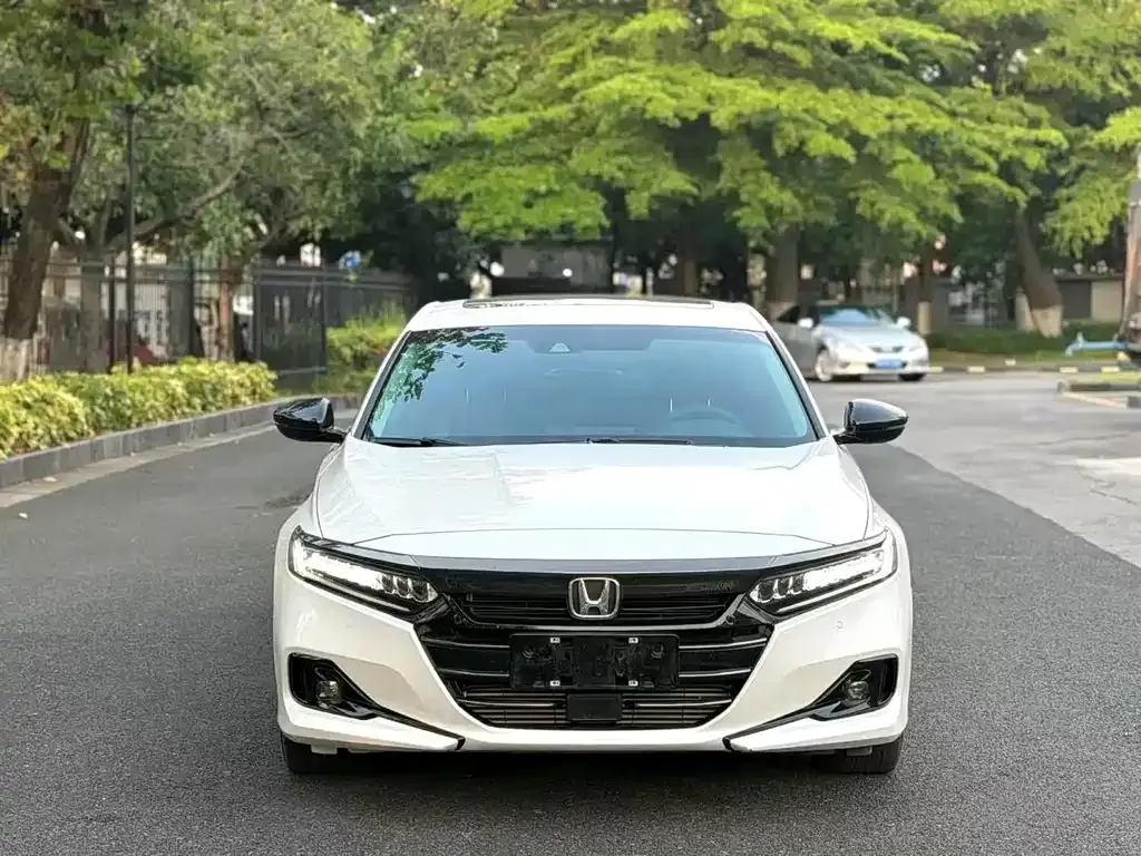 Honda Accord — фото 2