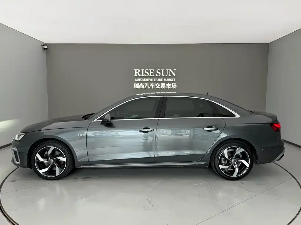 Audi A4L — фото 10