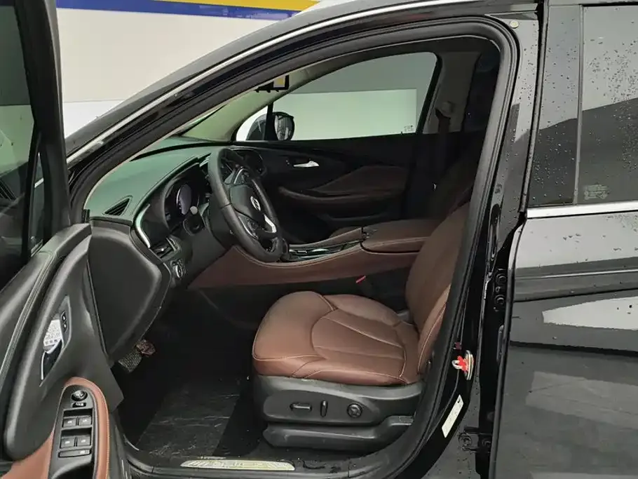 Buick Envision Plus — фото 9