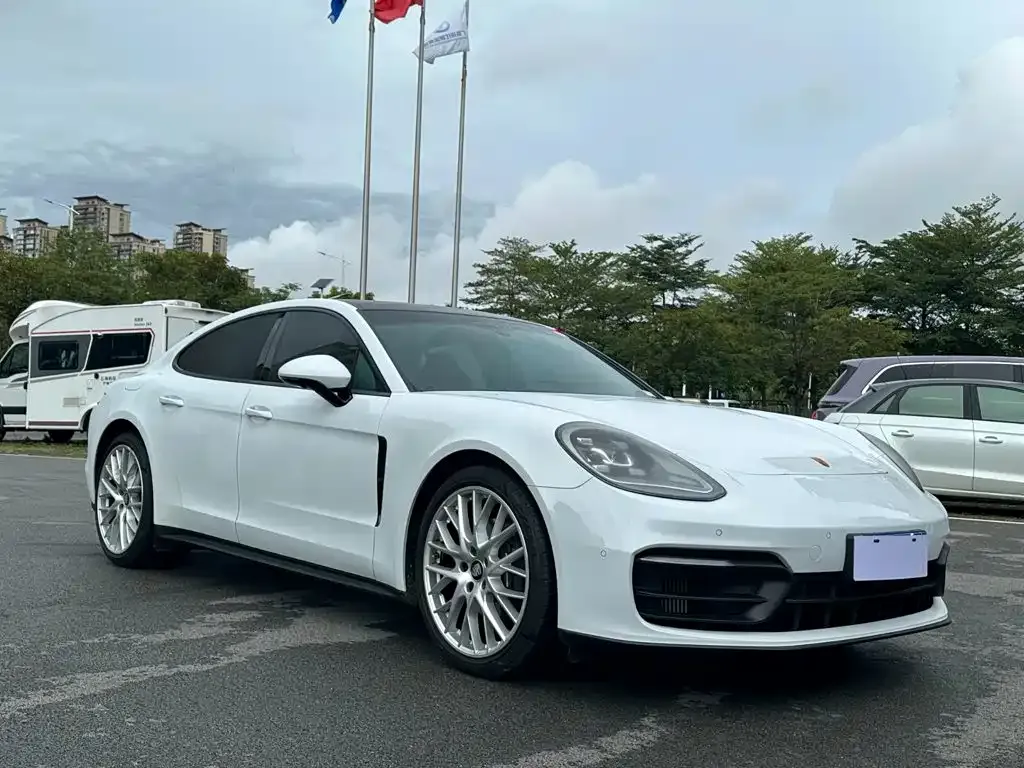 Porsche Panamera — фото 10