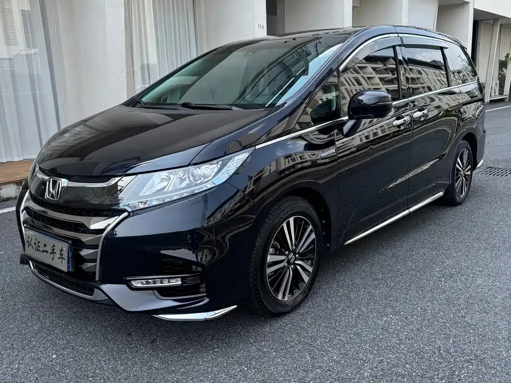 Honda Odyssey — фото 1