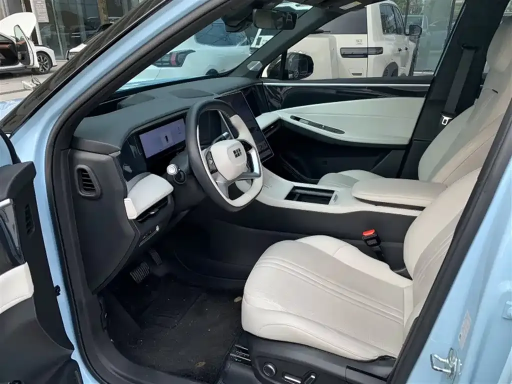 Geely Galaxy L7 — фото 8