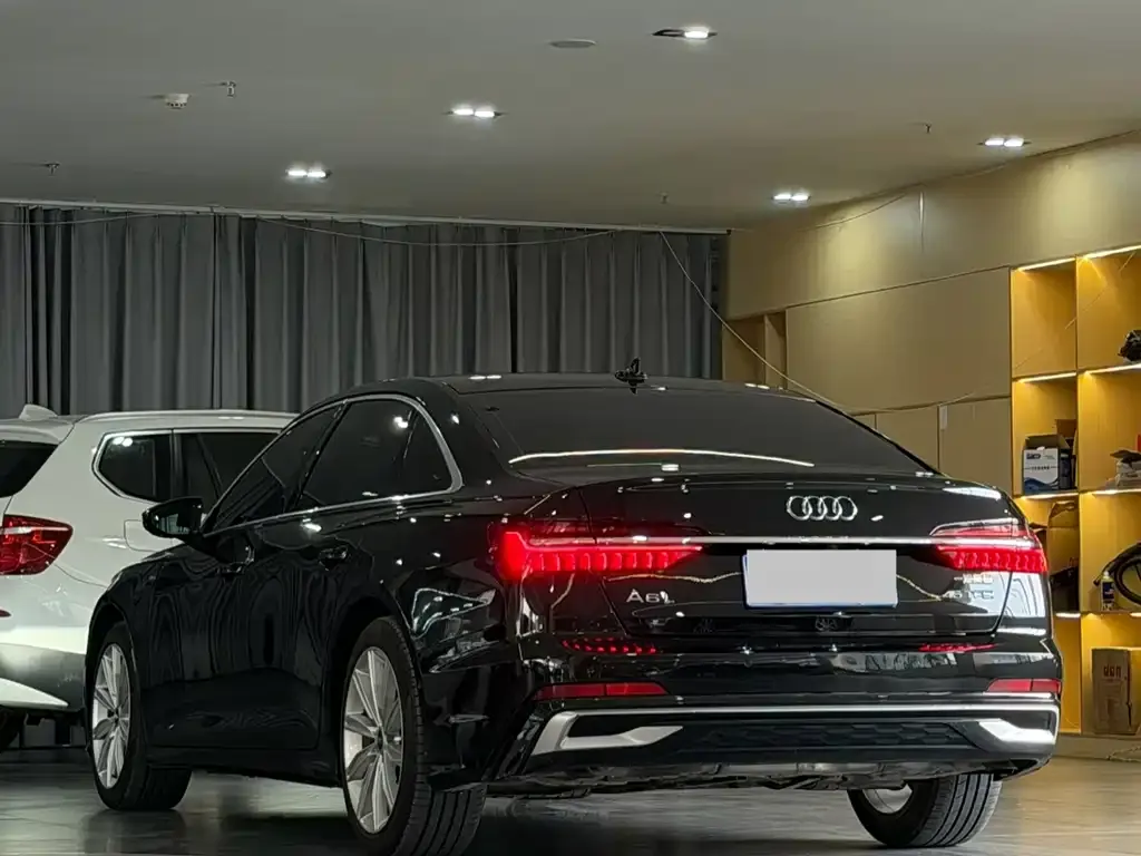 Audi A6L — фото 4