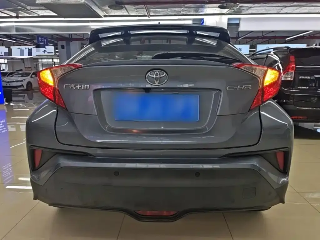 Toyota C-HR — фото 5