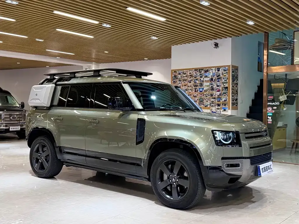 Land Rover Defender — фото 10