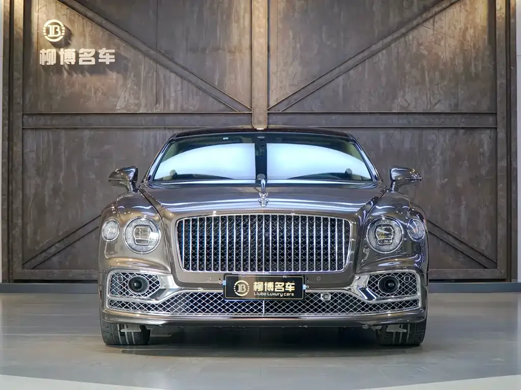 Bentley Flying Spur — фото 3