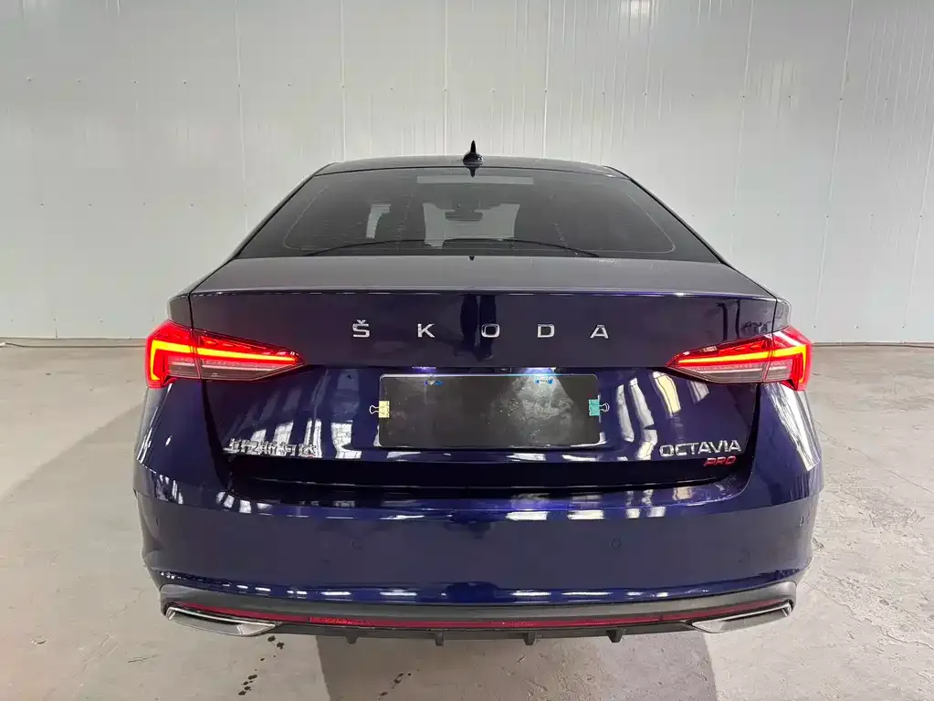 Skoda Octavia — фото 6