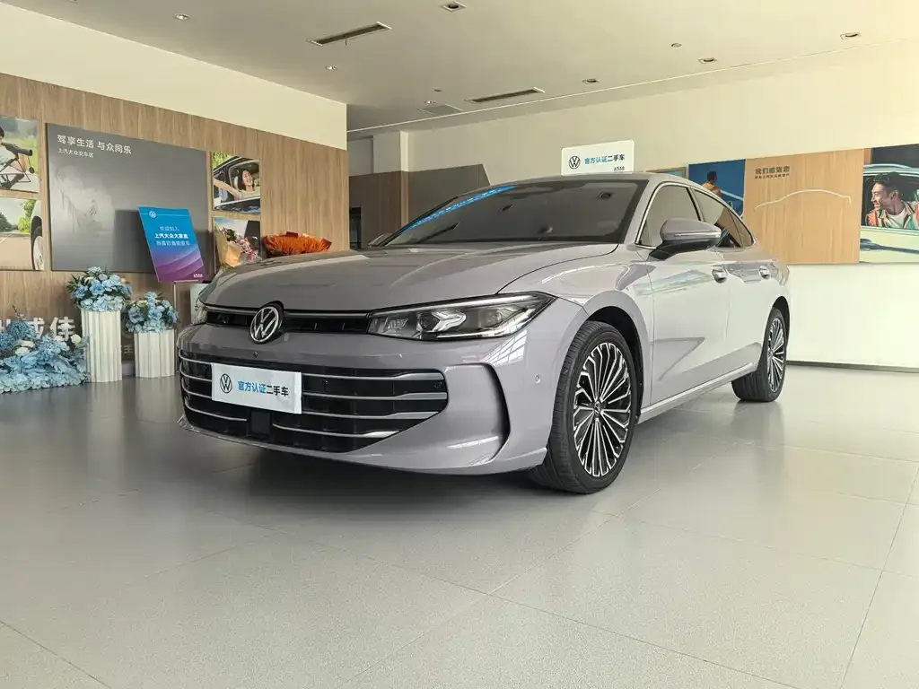 Volkswagen Passat — фото 1
