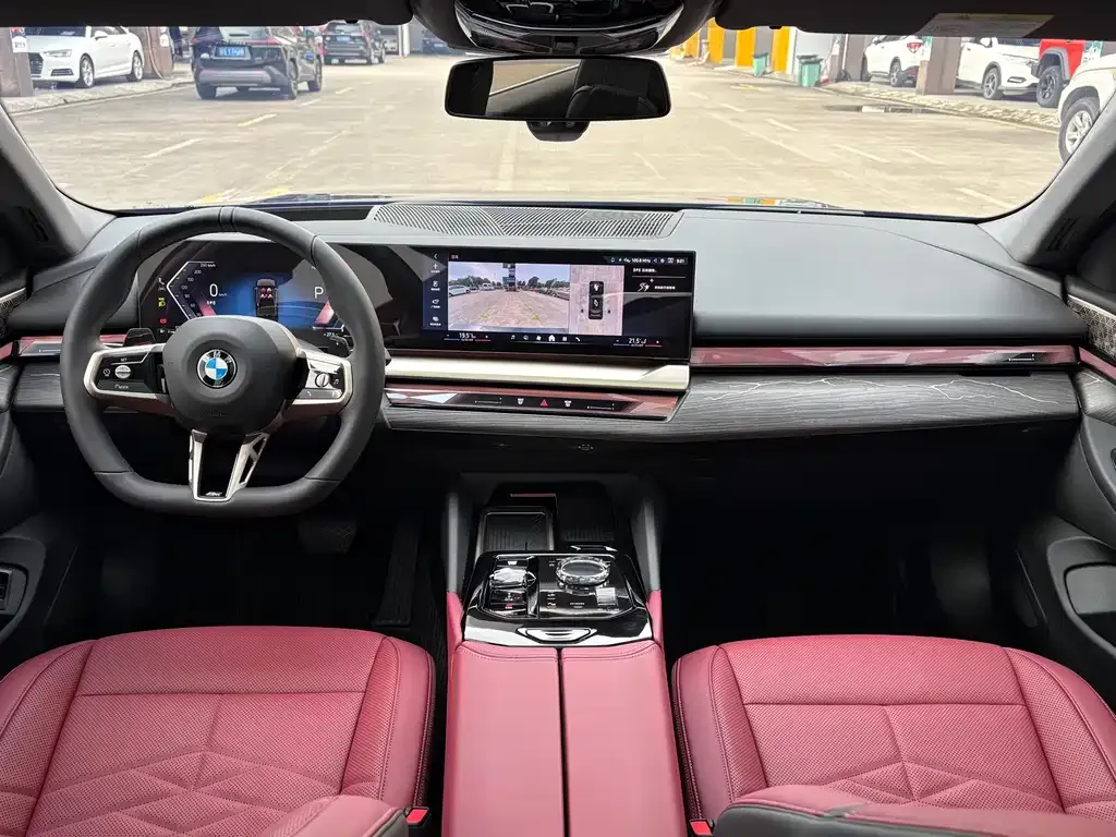 BMW 5 Series — фото 10