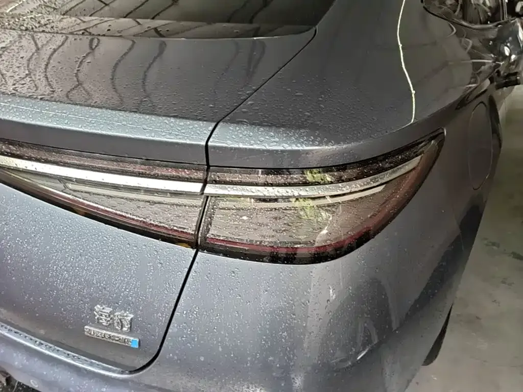 BYD Seal — фото 9