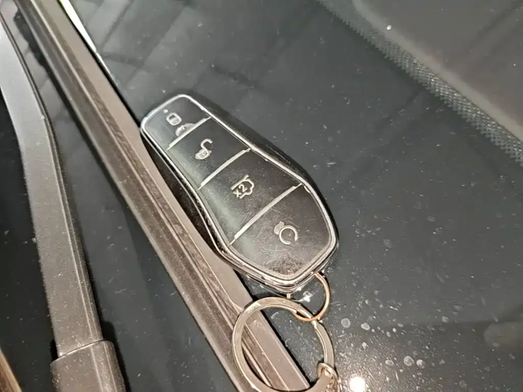 BYD Seal — фото 3