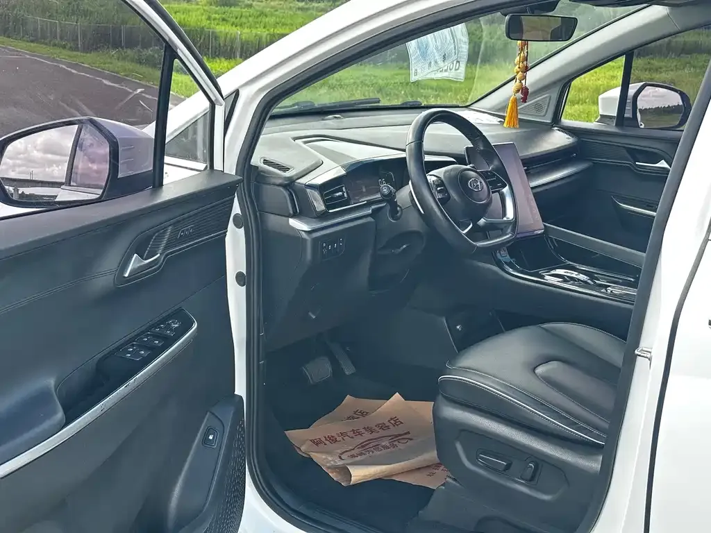 Hyundai Custo — фото 3