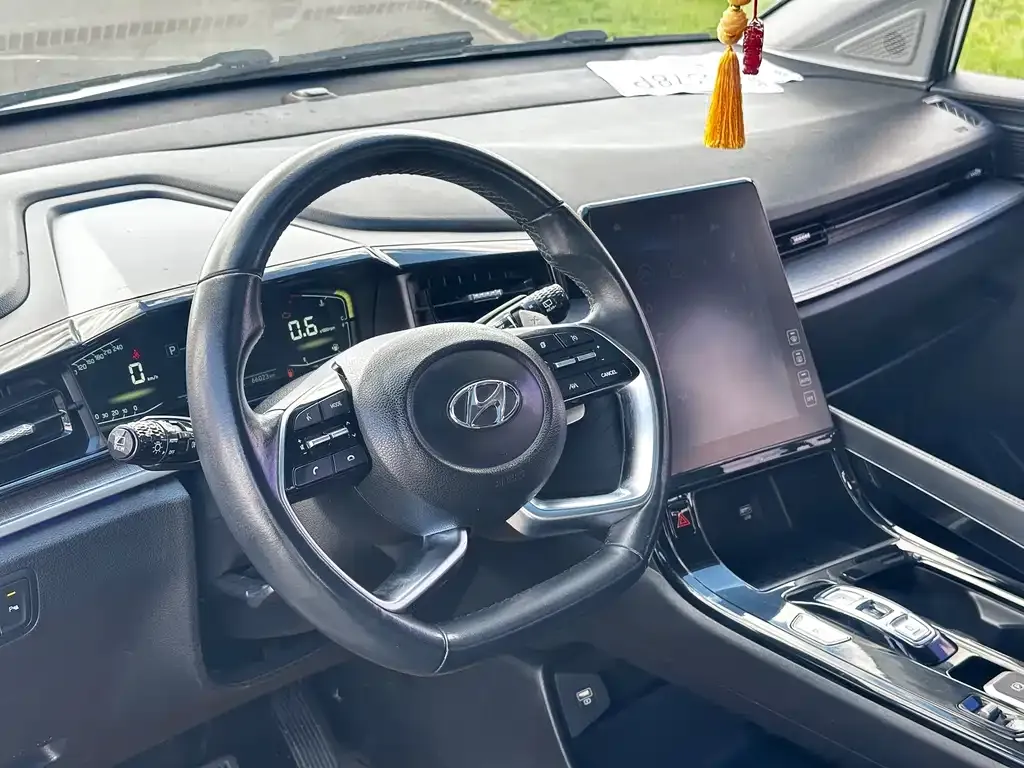 Hyundai Custo — фото 8