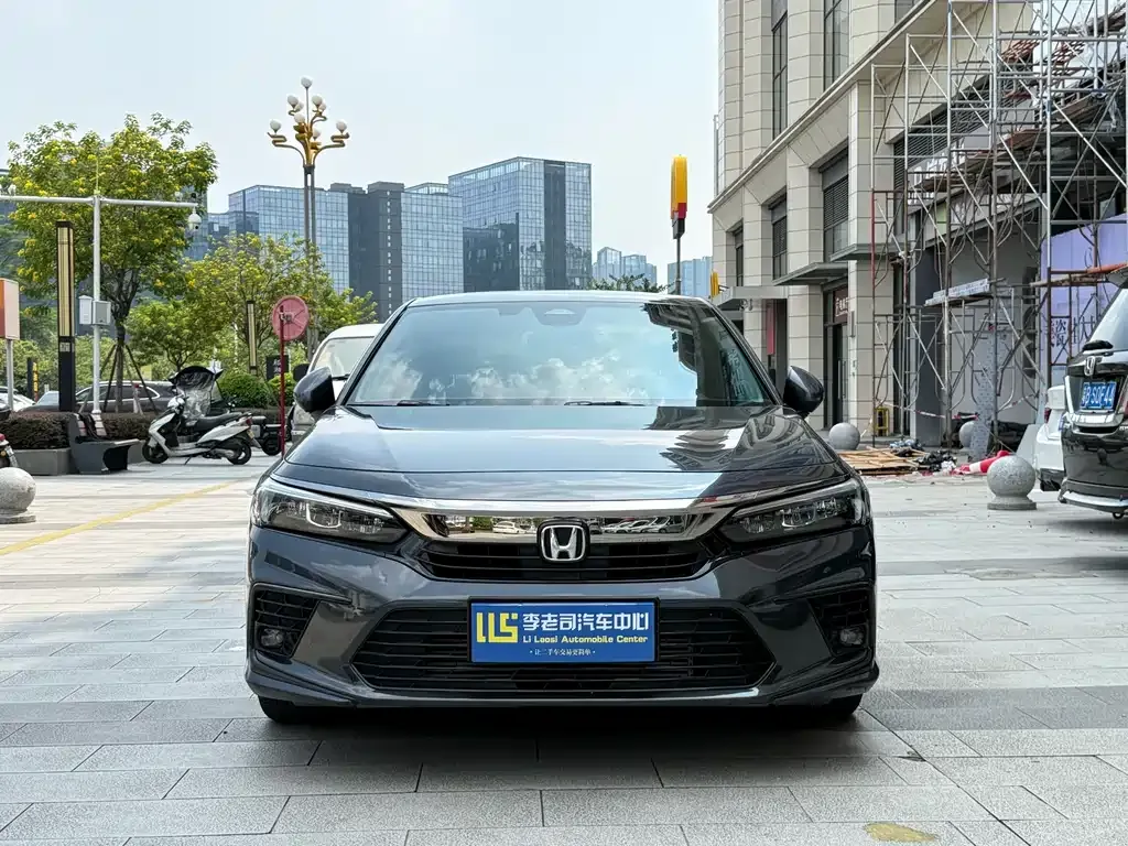 Honda Civic — фото 10