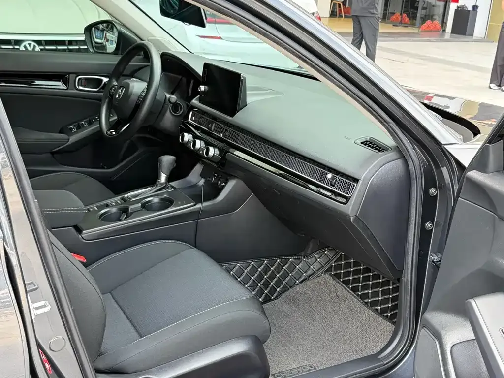 Honda Civic — фото 8